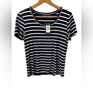 NWT Tommy Hilfiger Navy Blue White Striped Short Sleeve Tee in Small.  capsule